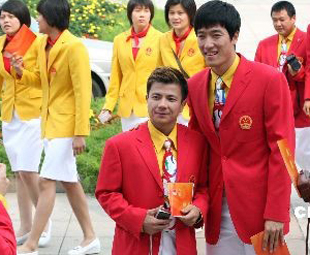 Liu Xiang seen in public for first time since Games